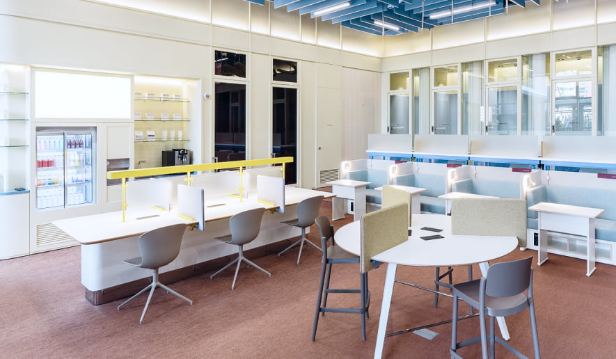 프리미엄 워크라운지에서 전문적인 업무 환경 조성